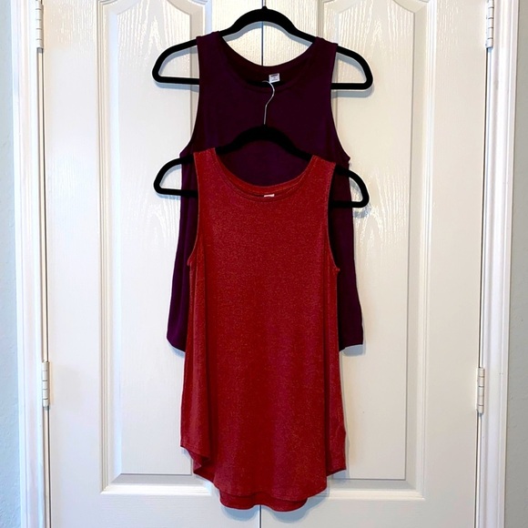 Old Navy Woman’s Sleeveless Swing Soft Size XS bundle with 2 pieces - Picture 1 of 12